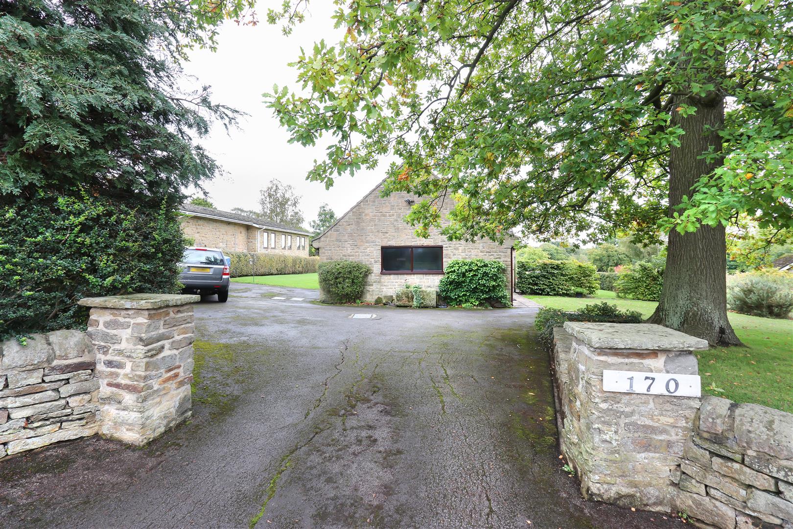 Holymoor Road, Holymoorside, Chesterfield, S42 7DS Dales and Peaks